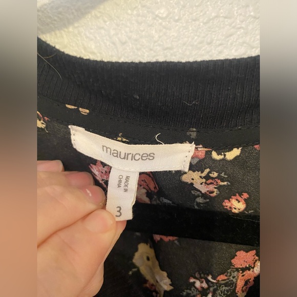 Maurices long sleeve sheer summer jacket Black Floral Full zip up size 3 plus - Picture 3 of 6